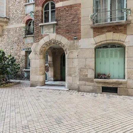 Amazing Flat For 4p In The 16th Apartment Paris